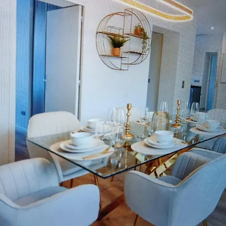 Sumptuous 3br 8p With Terrace Paris