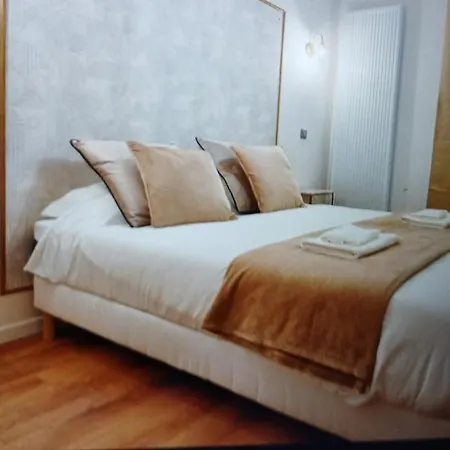 Sumptuous 3br 8p With Terrace